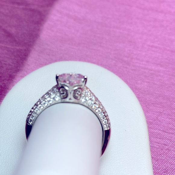 Vanna K for Bella Luce white Diamond Simulant Ring - Picture 9 of 10